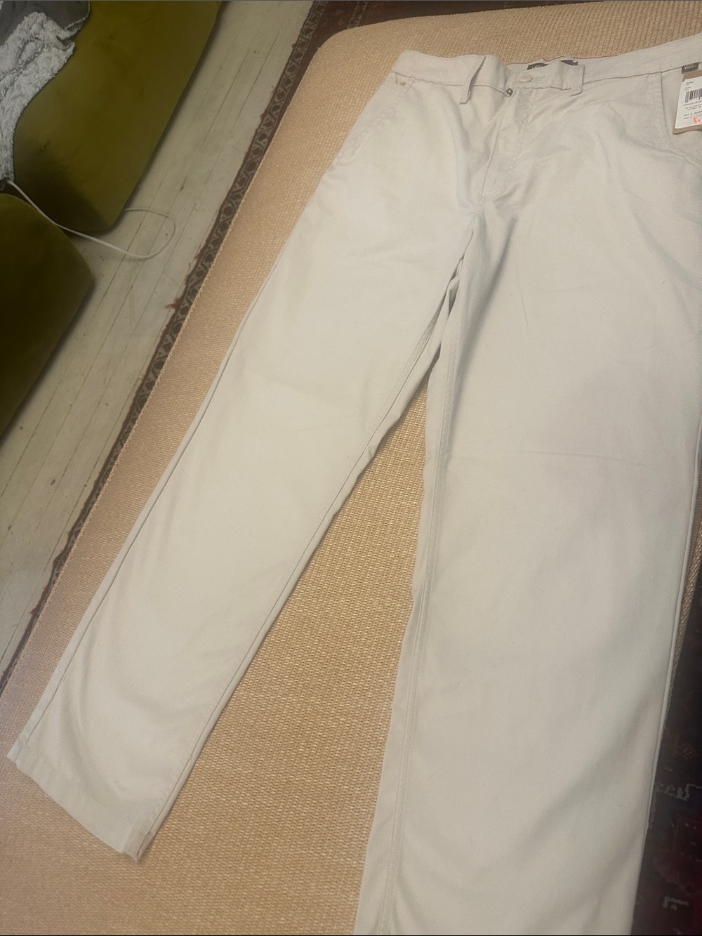 ✔️H BNWT MENS LOOSE FIT AUTHENTIC CHINO PANTS IN OATMEAL - Picture 2 of 5